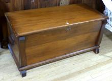 VINTAGE WALNUT BLANKET BOX