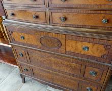 BERKEY AND GAY CHEST OF DRAWERS