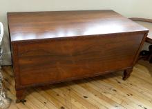 VINTAGE ROSEWOOD BLANKET BOX