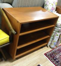 PORTABLE TEAK ENTERTAINMENT STAND