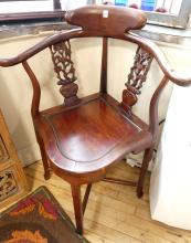 CHINESE ROSEWOOD CORNER CHAIR