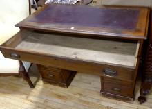 GEORGIAN THREE-PART DESK