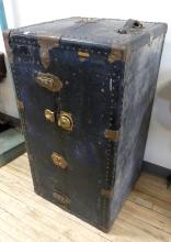 ANTIQUE WARDROBE TRUNK