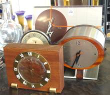 THREE VINTAGE ALARM CLOCKS AND MIRRORED CLOCK