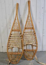 PAIR OF SNOWSHOES