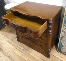 ANTIQUE CHEST OF DRAWERS