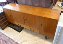 MCM CREDENZA