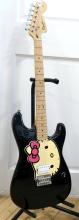 SQUIER "HELLO KITTY" STRATOCASTER GUITAR & AMP