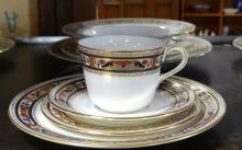 ROYAL CROWN DERBY "CHARDONNAY" DINNERWARE