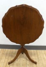 VINTAGE TILT-TOP TEA TABLE