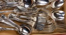 BIRKS STERLING "CHANTILLY" FLATWARE SET