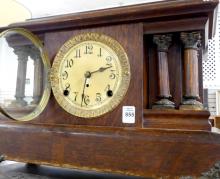 ANTIQUE OAK MANTEL CLOCK