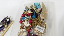 ASSORTED FASHION JEWELLERY