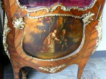 FRENCH VITRINE CABINET