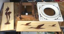 TWO SMALL MIRRORS AND WALL PLAQUES