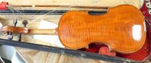 ANTIQUE FRENCH VIOLIN WITH BOW AND CASE