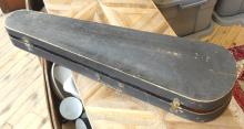 ANTIQUE FRENCH VIOLIN WITH BOW AND CASE