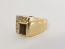 14KT GOLD RING WITH ONYX