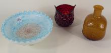 THREE PIECES OF VENETIAN ART GLASS