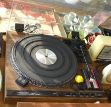REALISTIC AMPLIFIER AND TURNTABLE