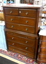 CHERRY CHEST OF DRAWERS