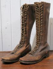 ANTIQUE BOOTS AND STRETCHERS