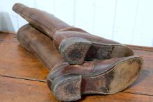 ANTIQUE BOOTS AND STRETCHERS