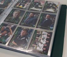 BINDER OF LONDON KNIGHTS HOCKEY CARDS