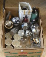 BOX LOT OF RETRO BARWARE