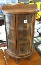 DIMINUTIVE CABINET AND GOLF COLLECTIBLES