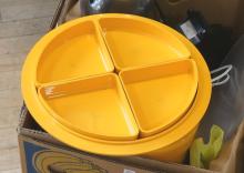 BOX LOT OF RETRO KITCHENWARE
