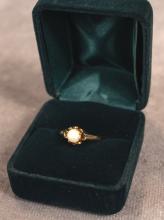 14KT GOLD PEARL RING