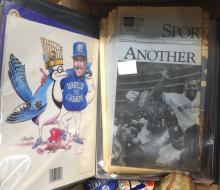 SPORTS EPHEMERA, NOVELTY BUTTONS AND BASEBALL