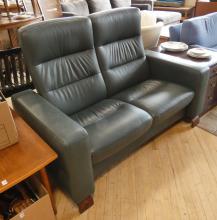 STRESSLESS LEATHER RECLINING LOVESEAT
