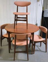 TEAK TABLE & CHAIRS