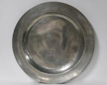 18TH CENTURY PEWTER CHARGER
