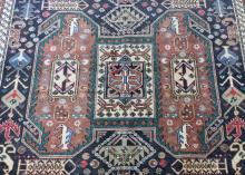 FINE BAKHTIARI RUG