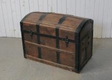 DOME TOP TRUNK