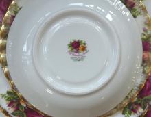 "OLD COUNTRY ROSES" DINNERWARE