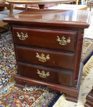 PAIR OF CHERRY NIGHTSTANDS