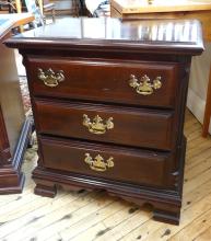 PAIR OF CHERRY NIGHTSTANDS