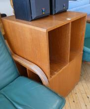 PORTABLE TEAK STAND