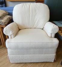 DECORATOR SWIVEL ROCKER