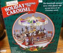 MUSICAL HOLIDAY CAROUSEL