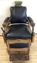 ANTIQUE OAK BARBER'S CHAIR