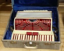 COMERONO ACCORDION
