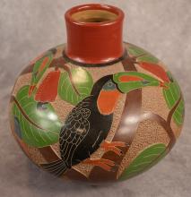 NICARAGUAN POTTERY VASE