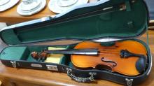 SKYLARK BAND VIOLIN