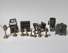 DOLLHOUSE MINIATURES