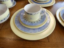 ROYAL DOULTON "CARMINA" DINNERWARE